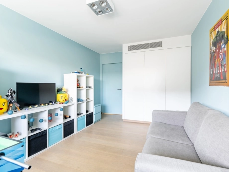 eda82f0dc04e482fa4a75bd600c69a81 thumbnail