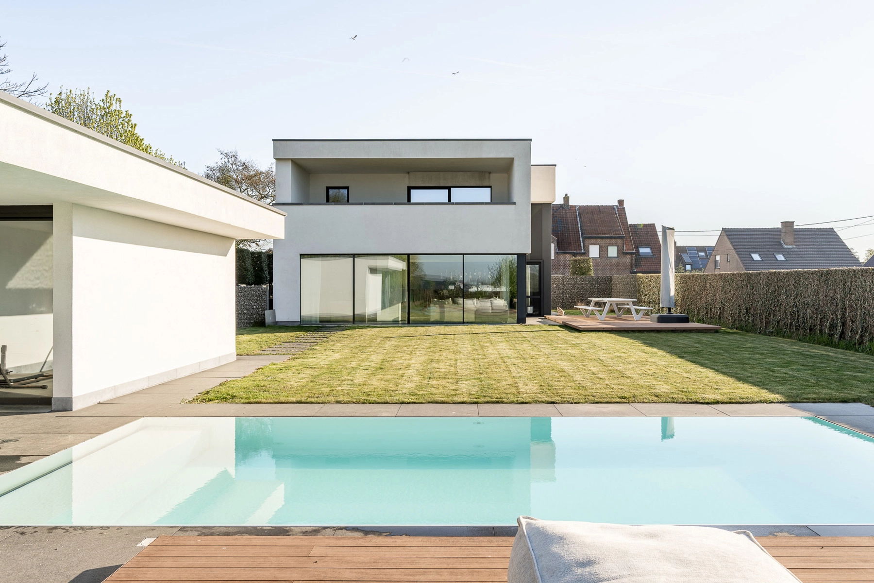 f1cf2319d8cd4f1db8b01bec3ac71eab photo