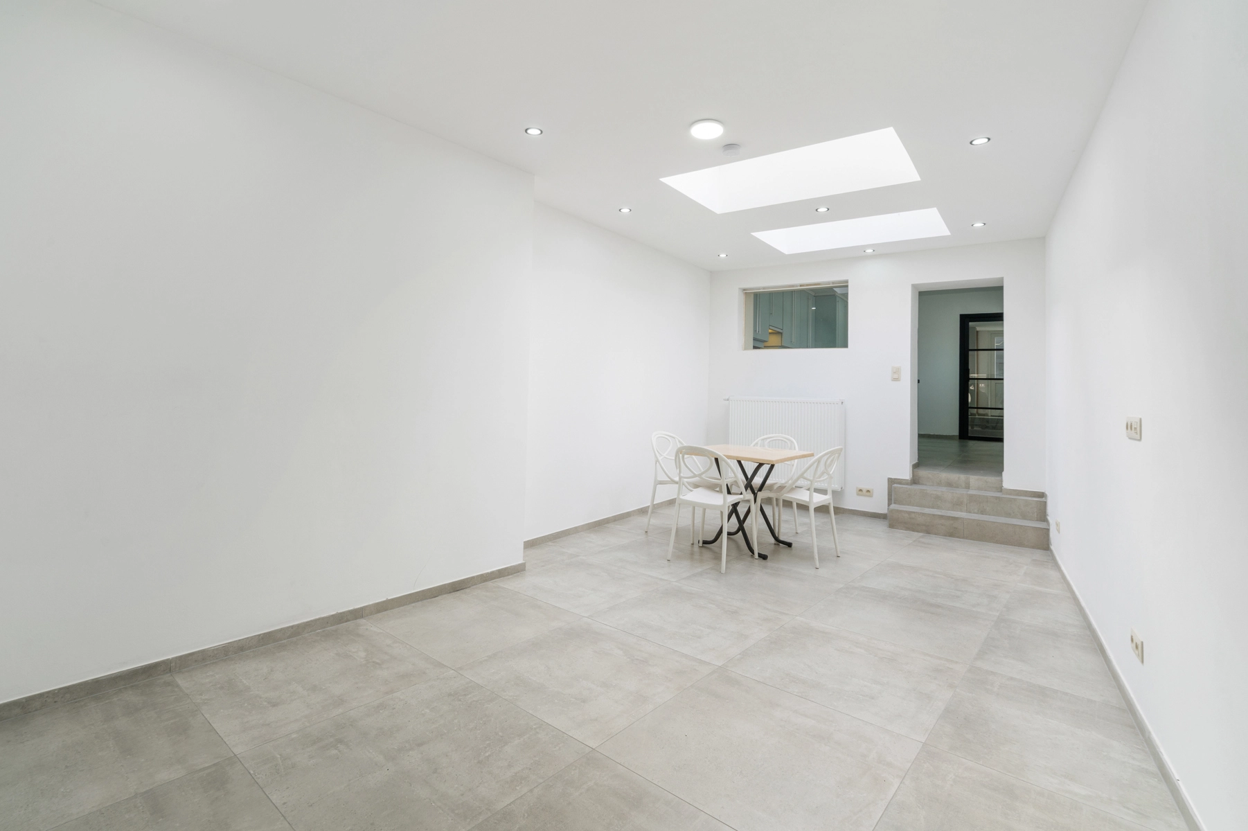 080c84b1b03e4f3ab17957db0fe0efcc photo