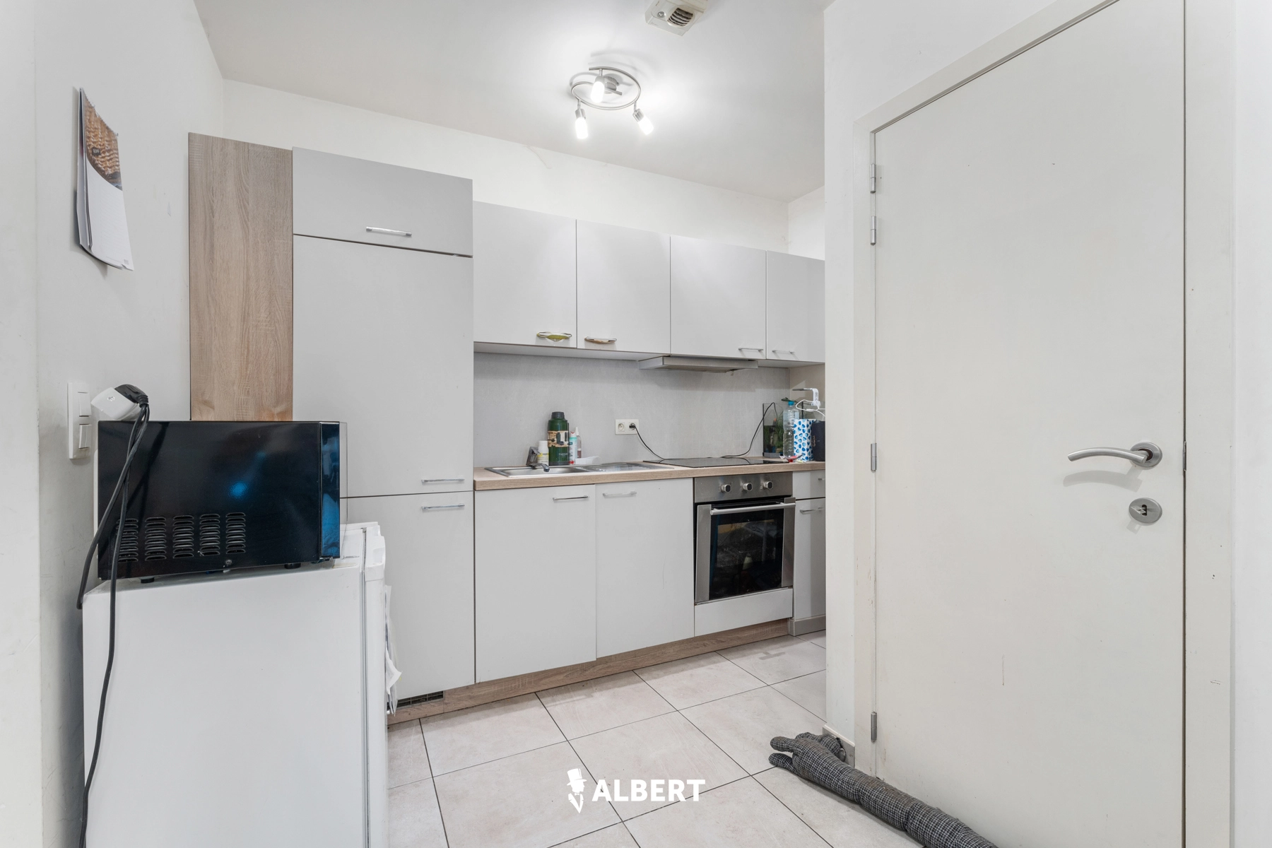 2bdc1815cef54b8198cf74eb364f1377 photo