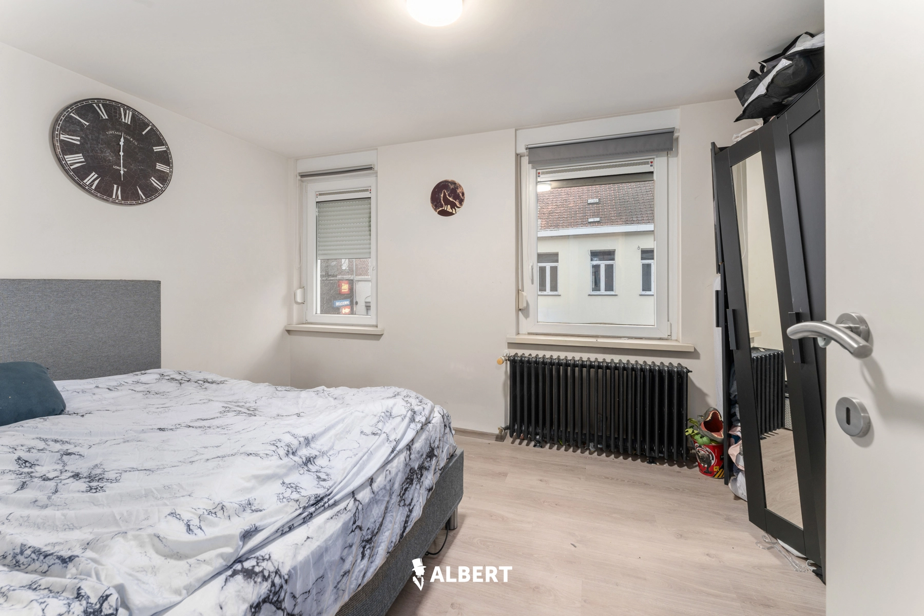 464a0f5cf93441c4a600083fe56fb65e photo