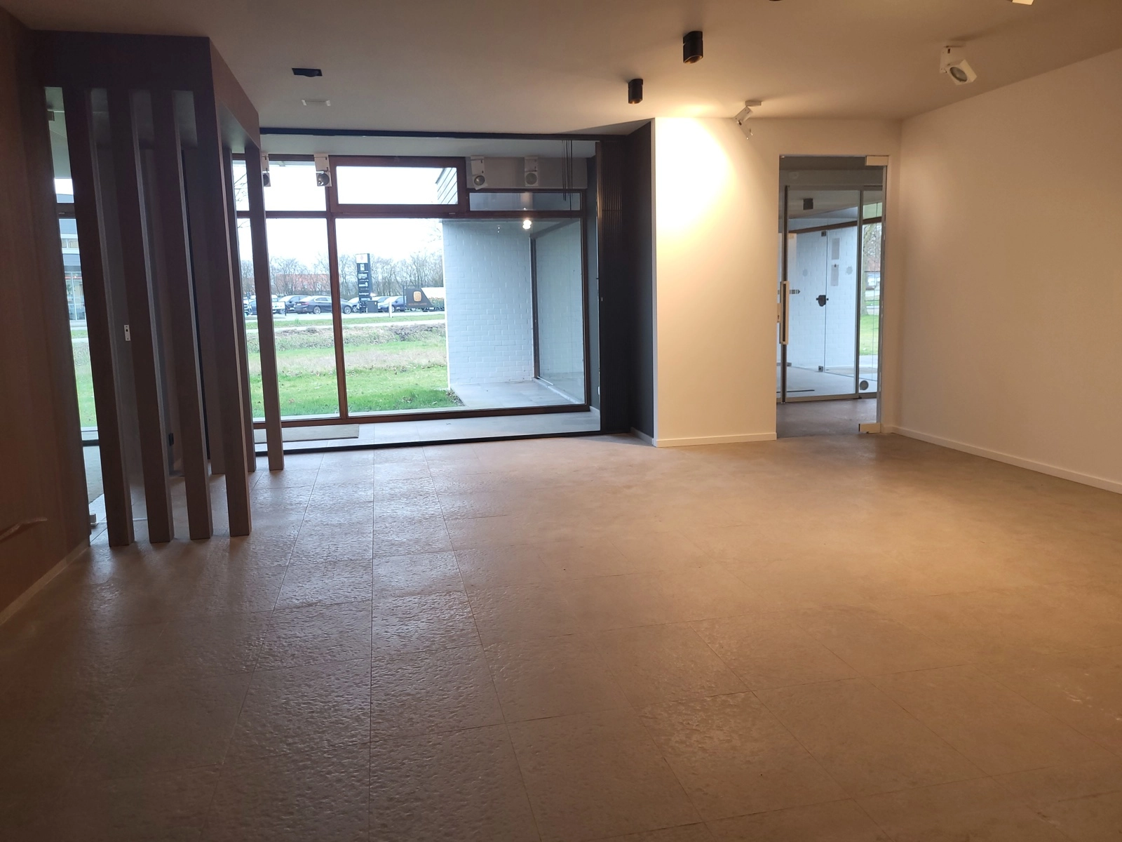 c587c928e44146c58cf89ea8f4c61571 photo