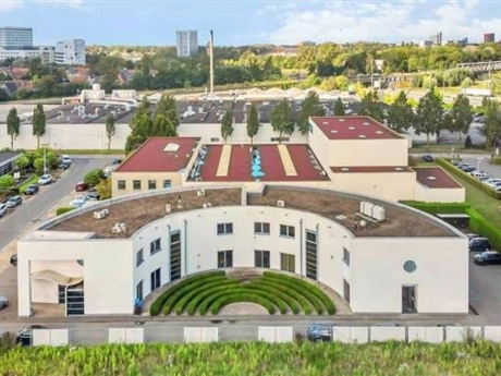 1f28bacad4cb455380b13da08a202d46 thumbnail