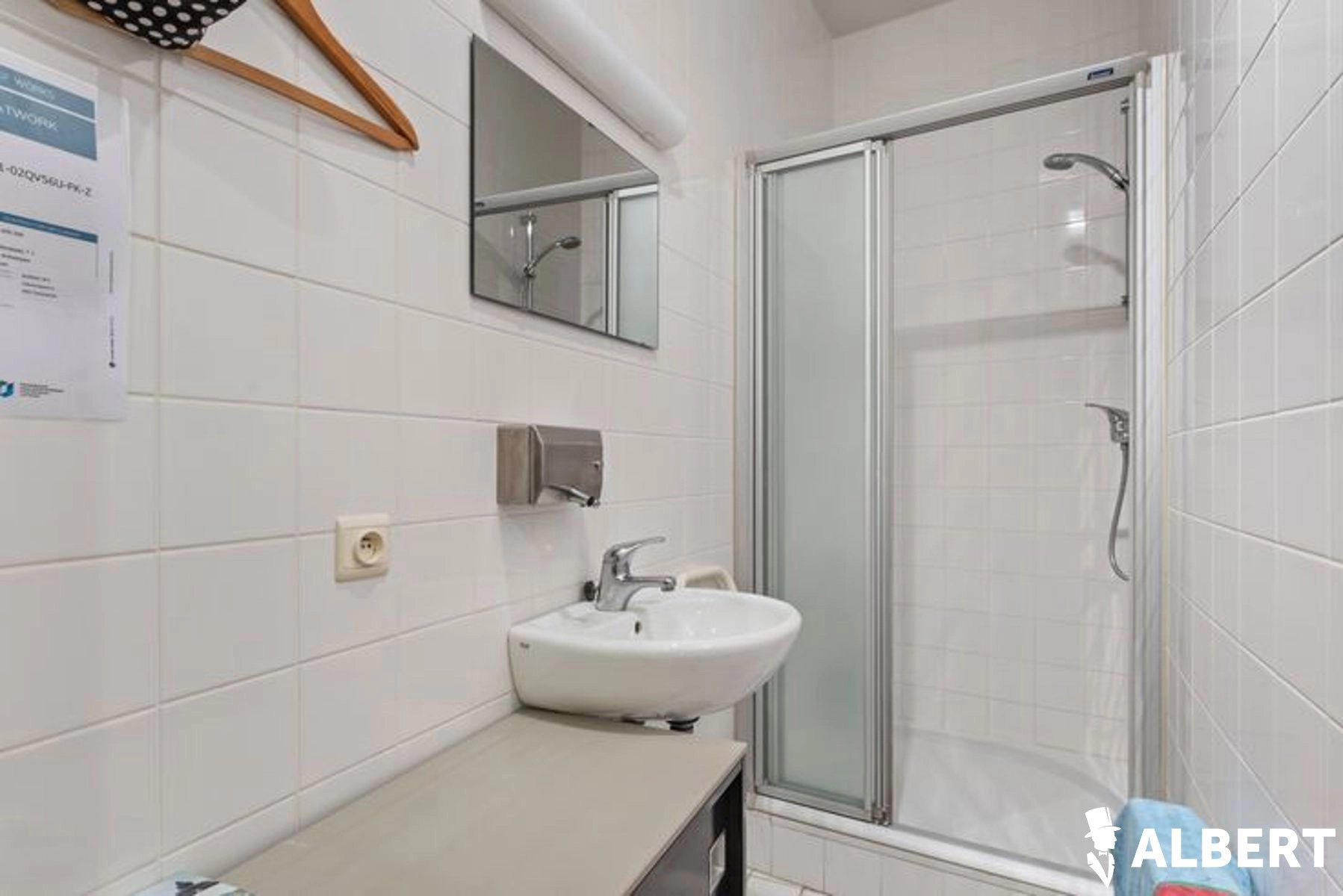 3a57770a5ea04a84990b7bd9a20e3bbc photo