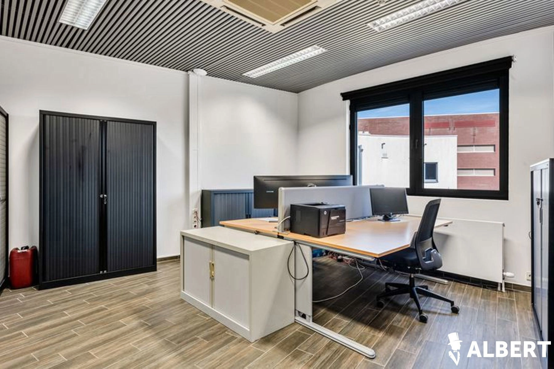 433afe58f9b649cbaa25f79b1da0f5a8 photo