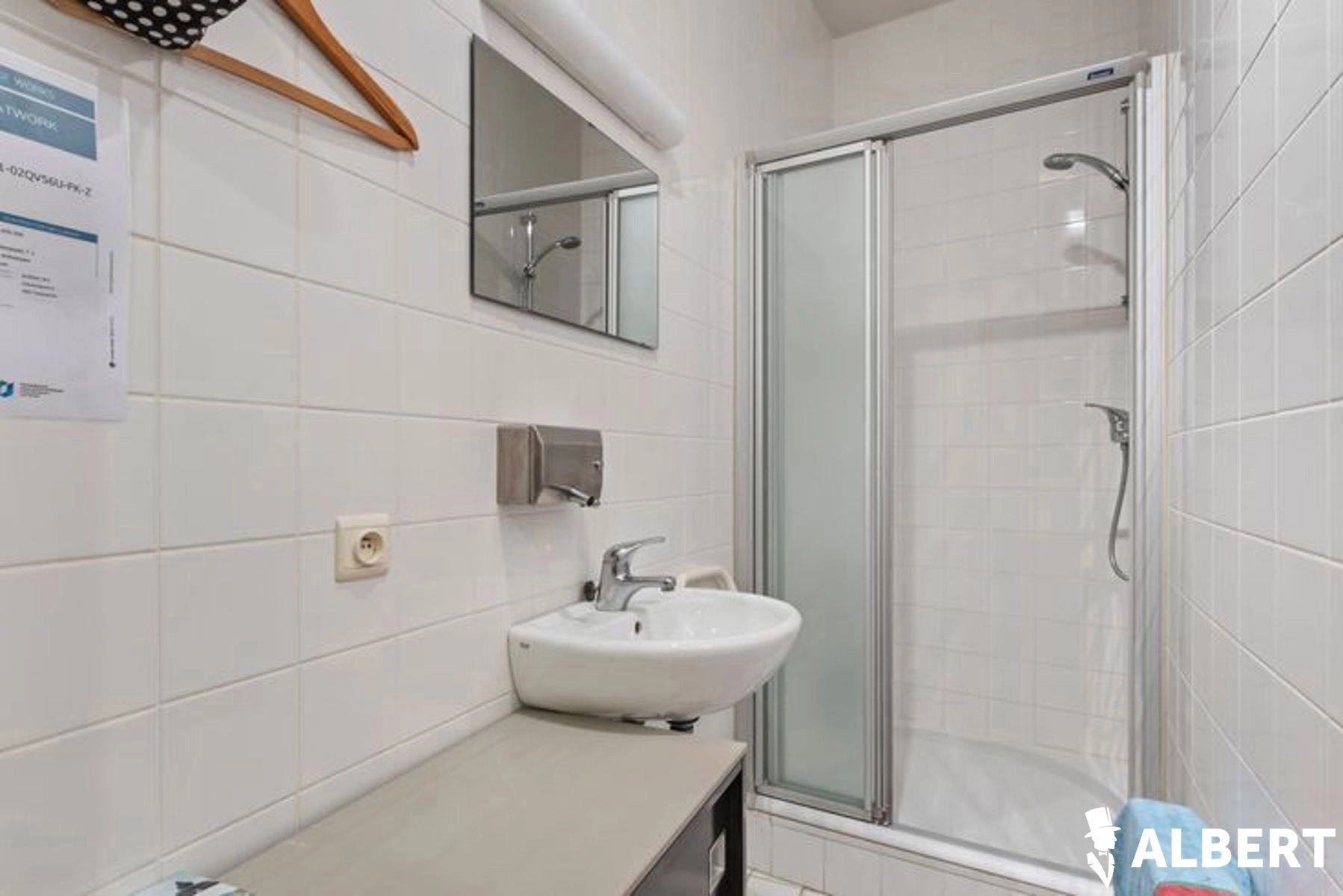 672d7650f2f84f9b8906532bed2112c6 photo