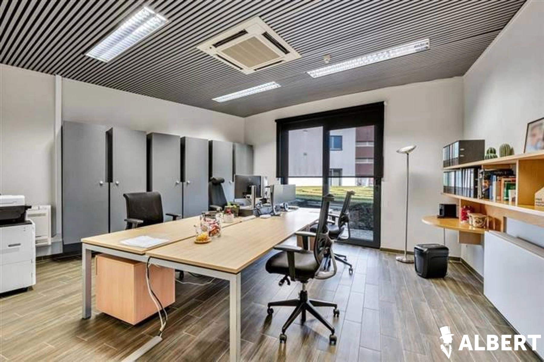 6a1f4c59709b49a3a4278ebc15a7b310 photo