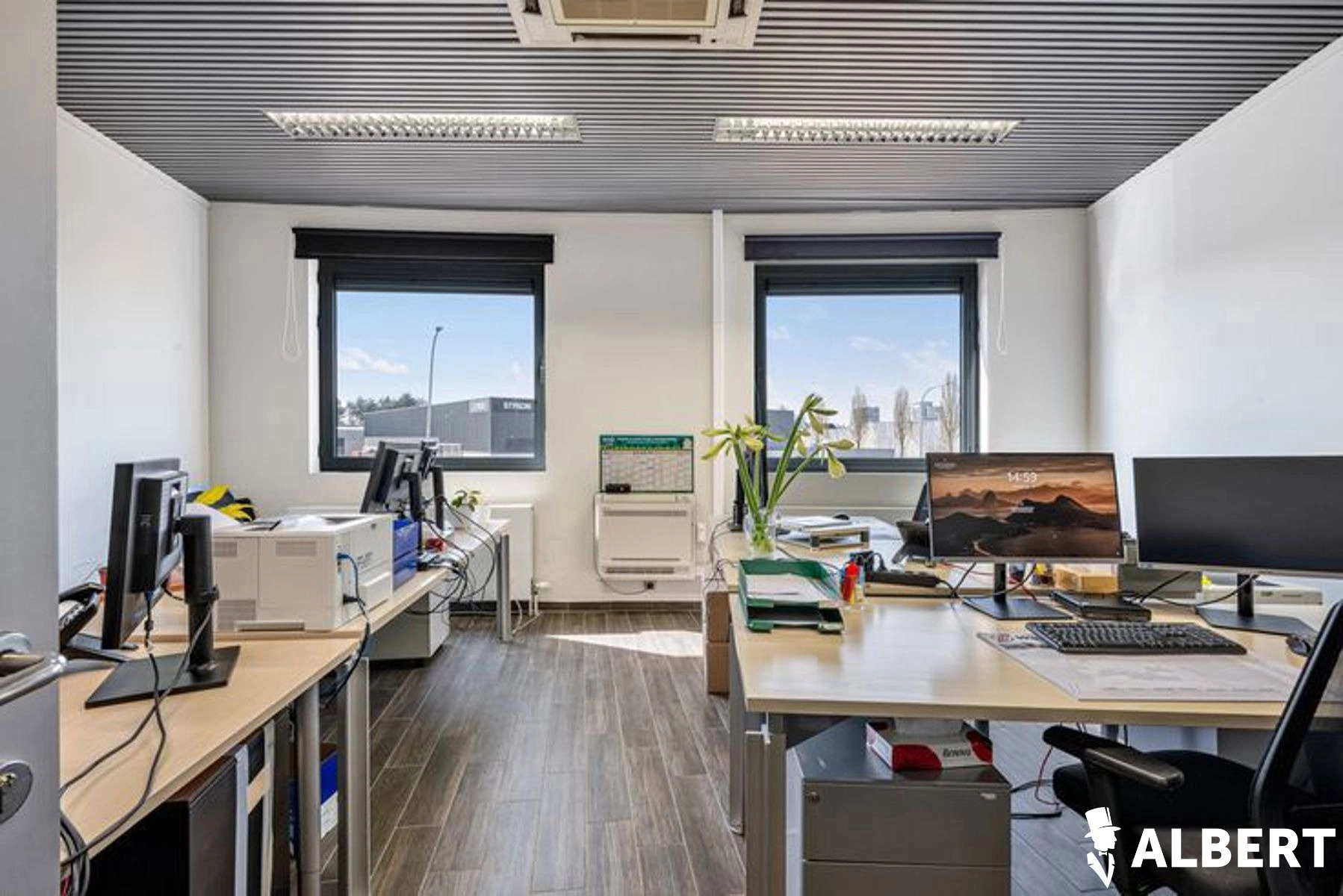 77b162fa679a411fa9c28fc3b378de5d photo