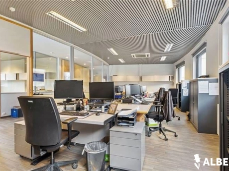 dd4cf6efe37647b0b4cbe5f4ca6aa895 thumbnail