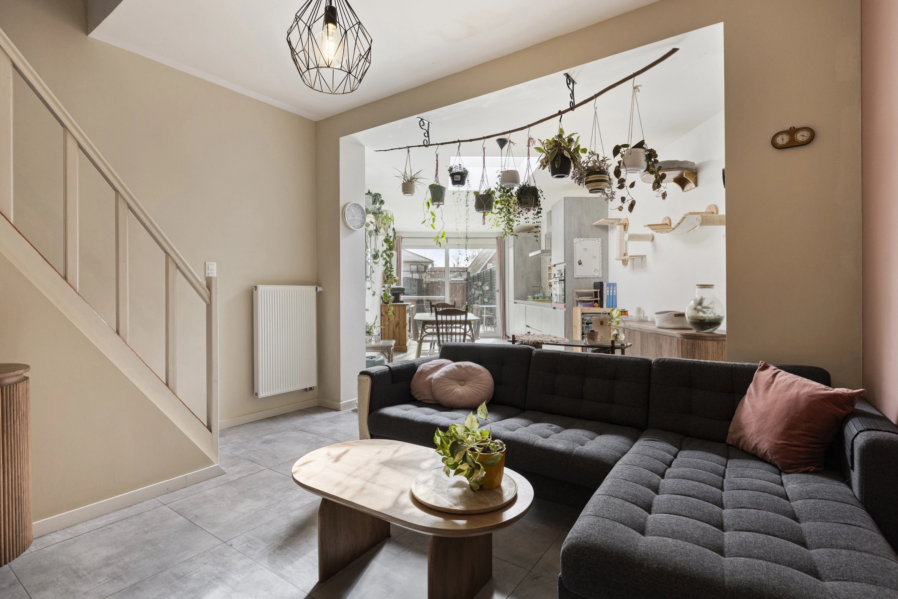 9f54f07f00d1445e8d965b71e3ea256d photo