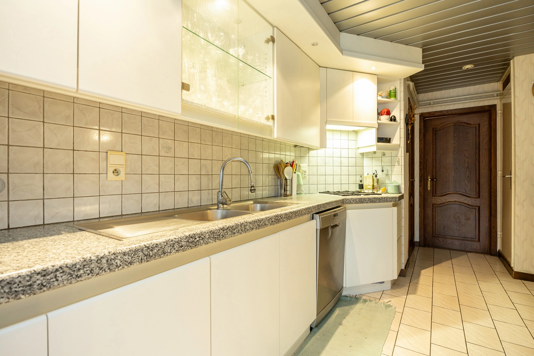 d4d8dab43a514fe1bc9fec9372dba7e6 photo