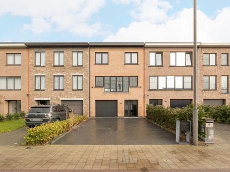 4bda8acbeebe45bbbb576f7c50c6c038 thumbnail