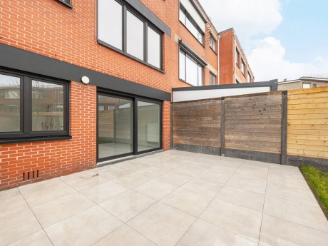 8c8b3e2c5456441291b84cf0b58c618d thumbnail