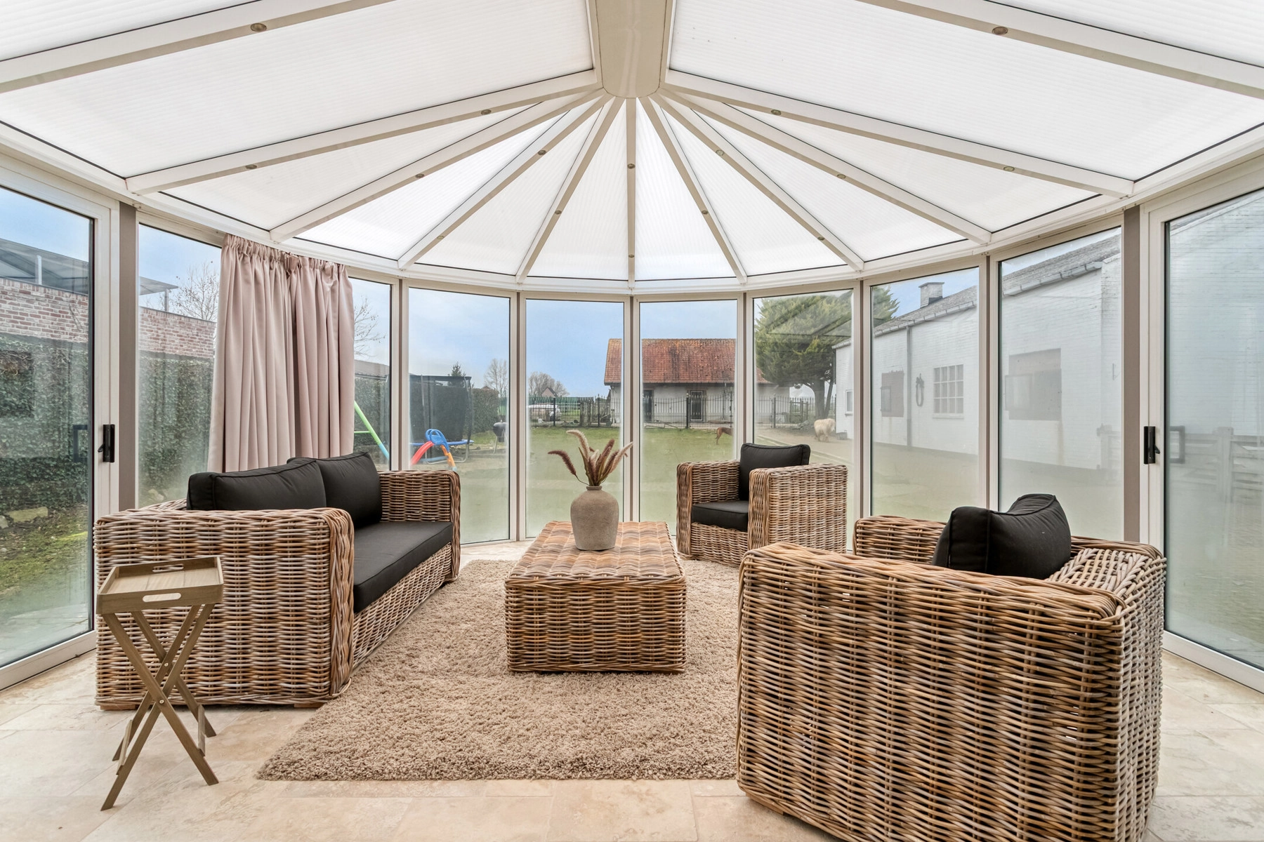 e5c57e3e23a4420bb765f21808b9d564 photo