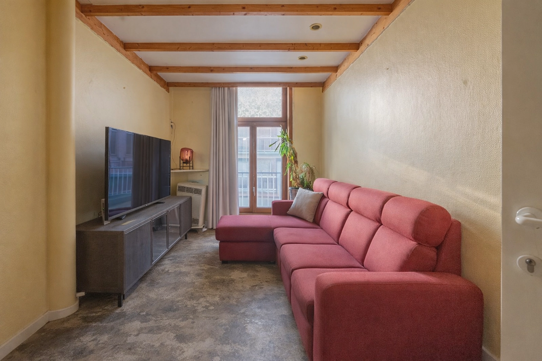 b53b09d3844f4c5bbbe1a5e93646f665 photo