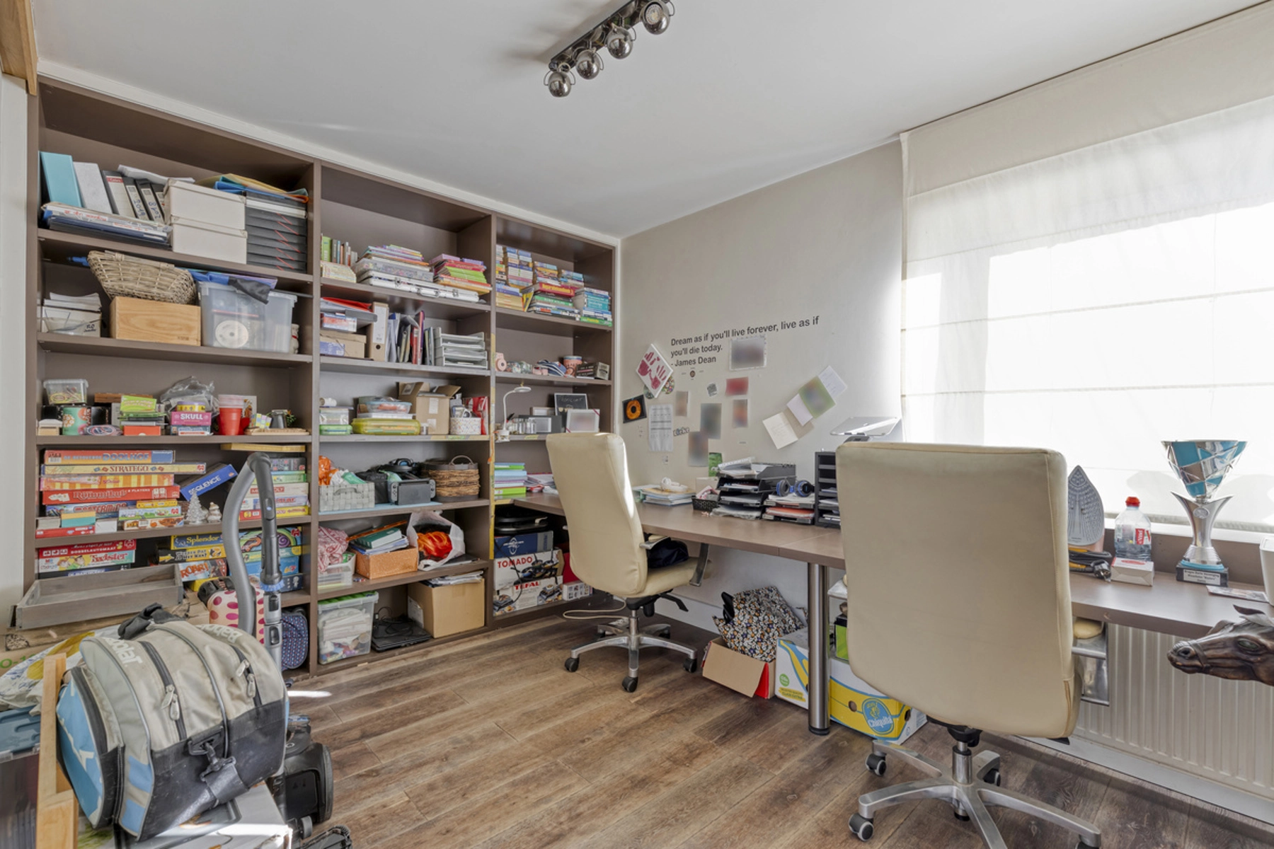 26bf427541784103b9af57f5627deb82 photo