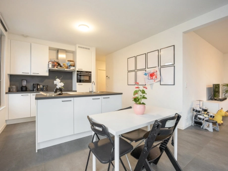 1a03b55a15814c1385eeda6580409d15 thumbnail