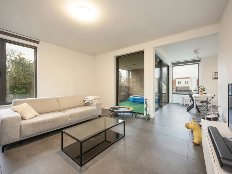 b6b211ac6747496bbfd5c8612a01104b thumbnail