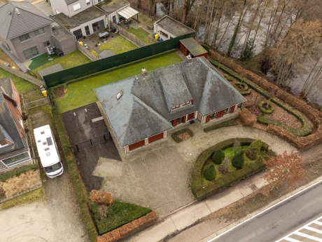 6c44e93e14c24e498743bc7d28622137 thumbnail