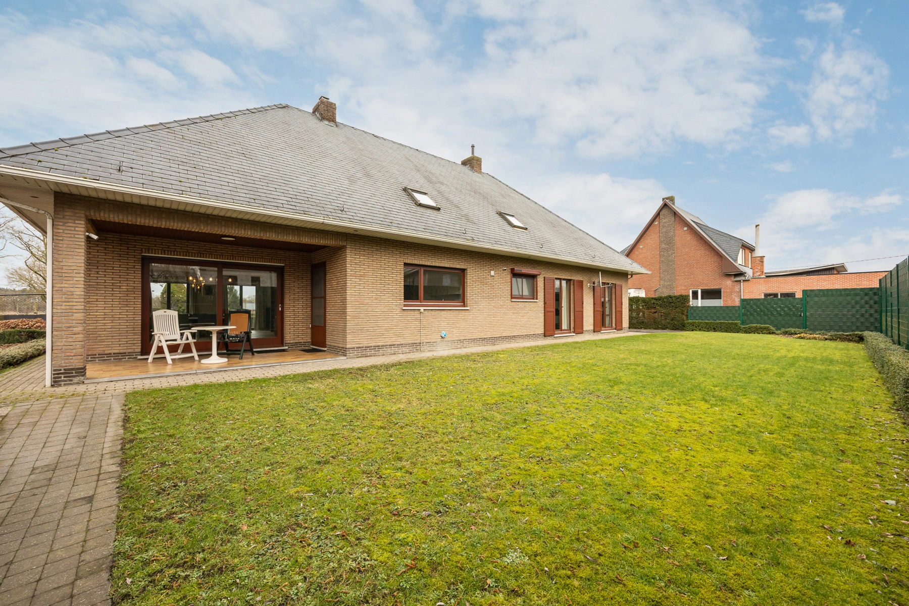 9ad3860b142247ebb2ffb55b47f0ab93 photo