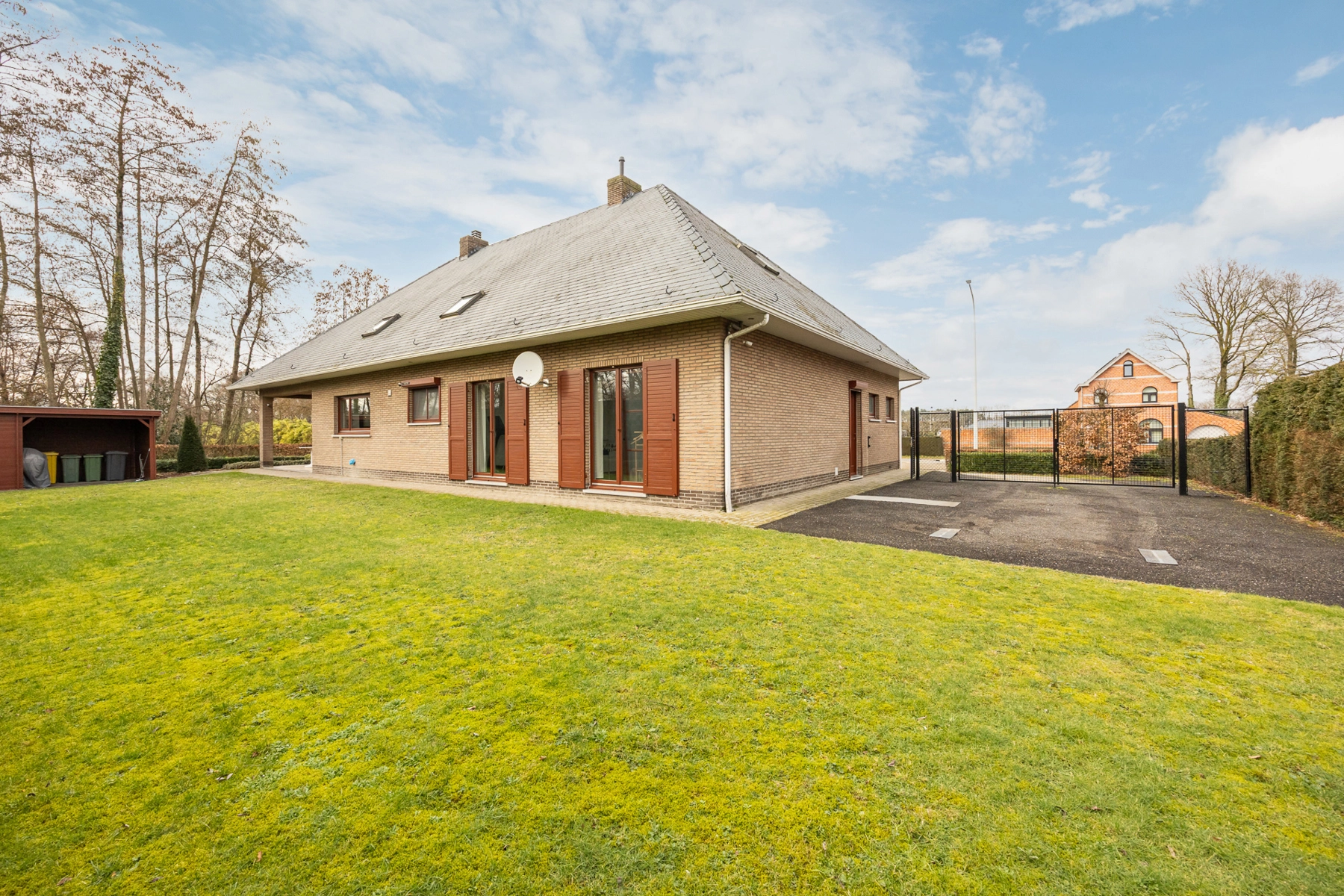 a26becca18d64b73b6a3ce28284663bd photo