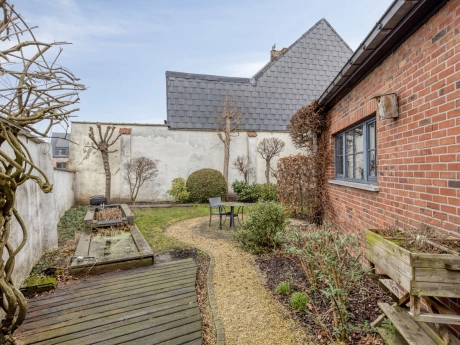 7bc8a9ba144c46a59d025199754c597a thumbnail