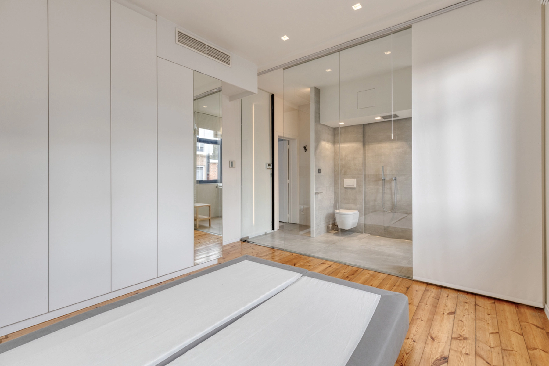 bc502b5de8b34d7896a7ab8333615fa6 photo