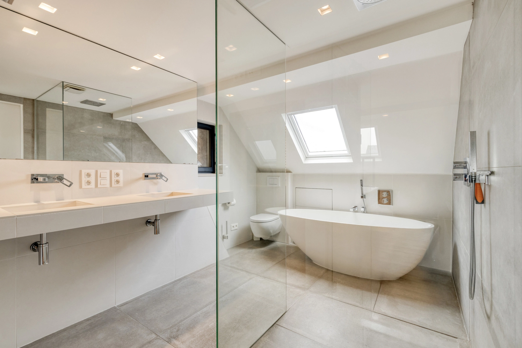 e7e9f831297b435b88e5d365ad87a5df photo