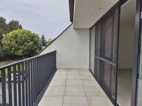 3167a546dd4842478f3fb100a51b9d47 thumbnail