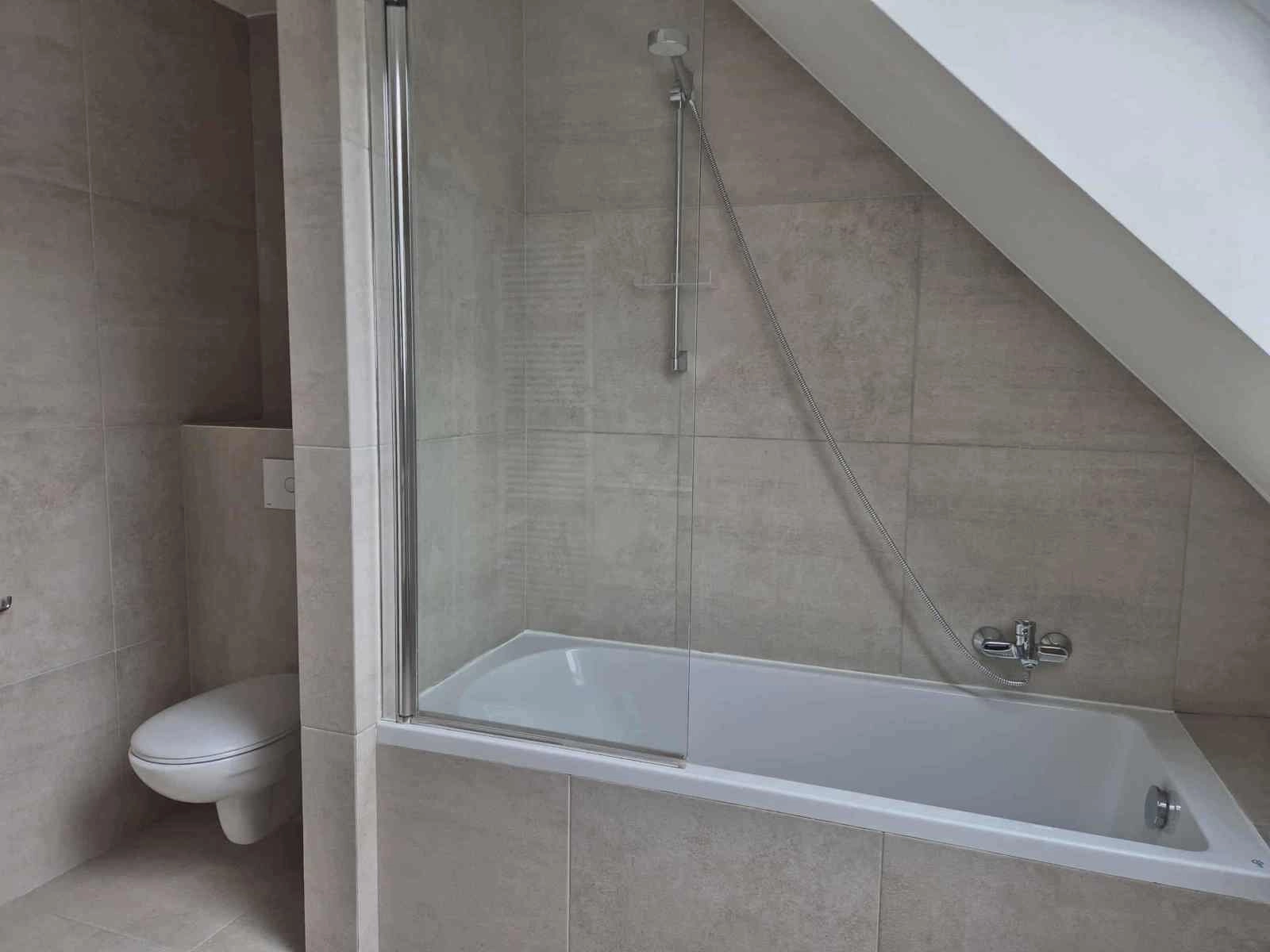 3cff2423582d4782985f51a3d6bfa9b0 photo