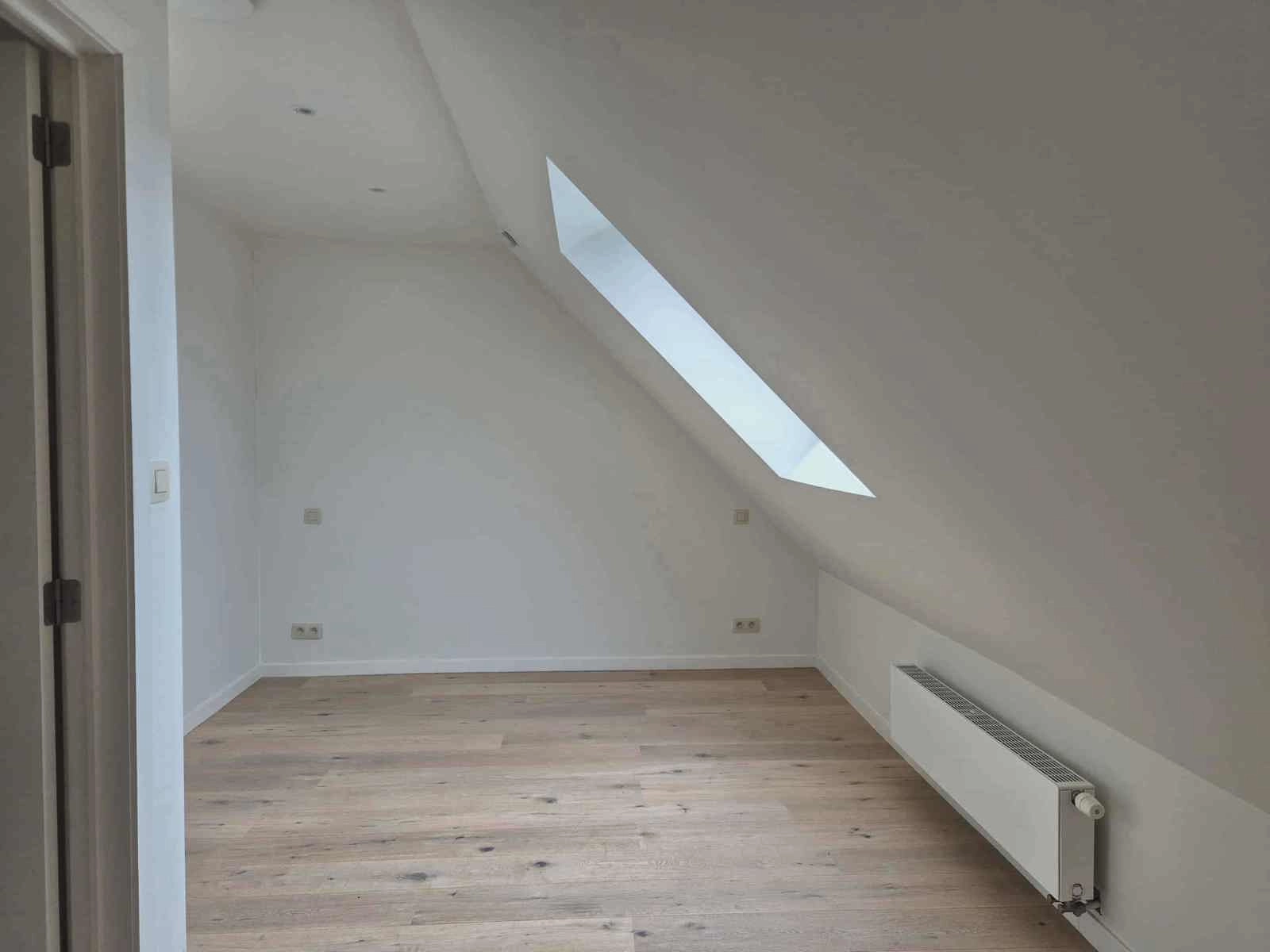 6149b229a35d46e0b4e5b95e8803b842 photo