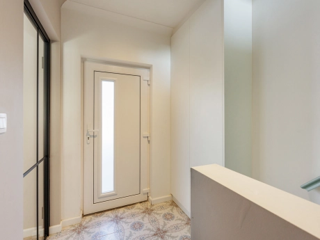 08deb8ffde3a4907a6bc12074caa3fc8 thumbnail