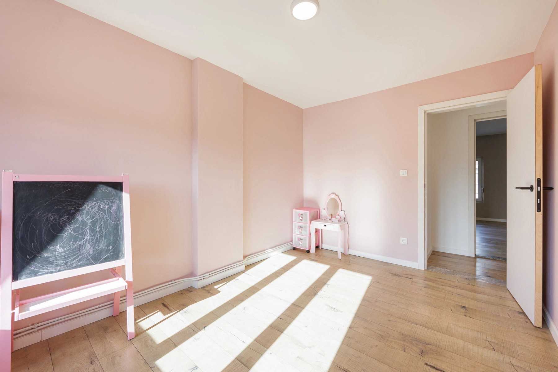 38de6914e2944a8ea8d14c50c1ad36b9 photo