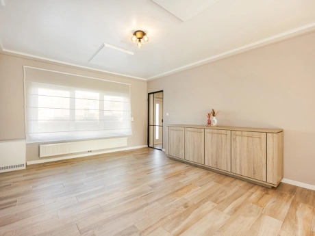 9308063b2f7d4f9b8c681ffef6a85464 thumbnail