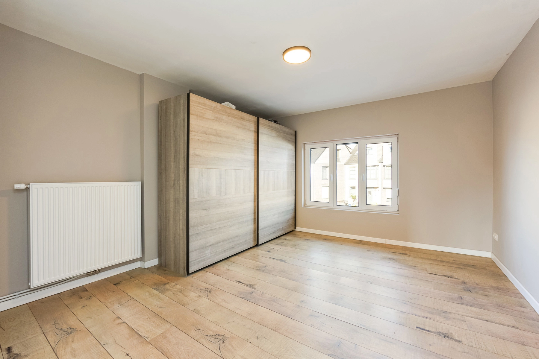 cd79028df25142e98cf9f5c3c0e38439 photo