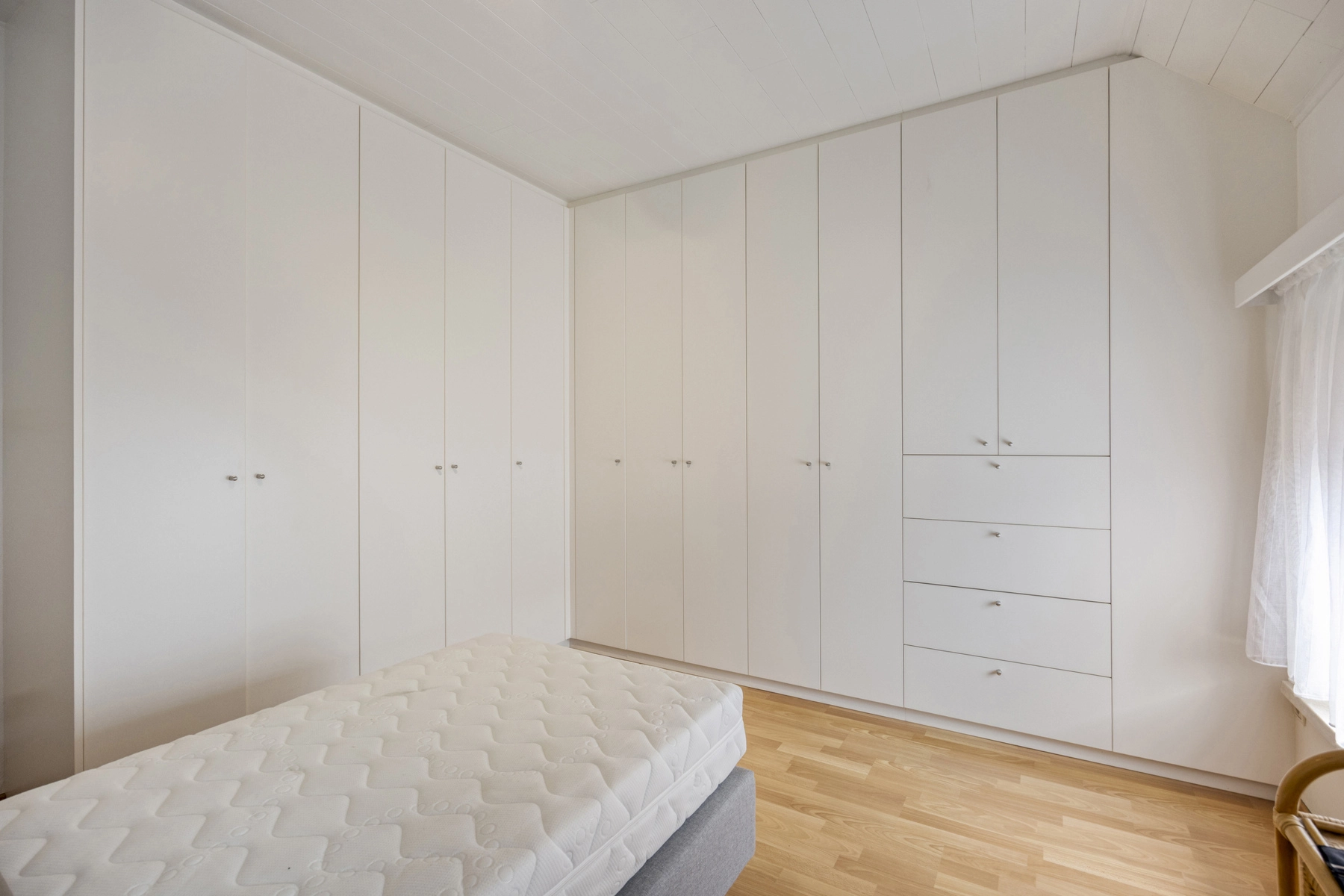 22ab2b1fe44040e8bfdce835c9c5c49c photo