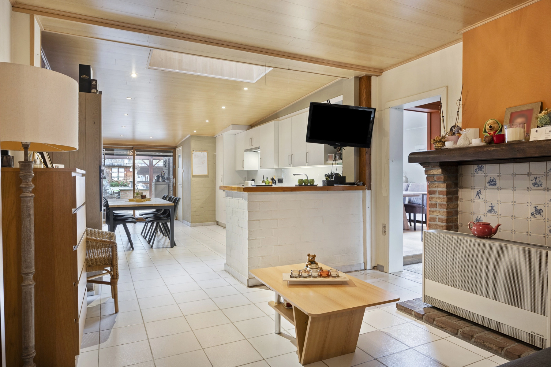 6000e67199e344a7a925ac04d20bfbb5 photo