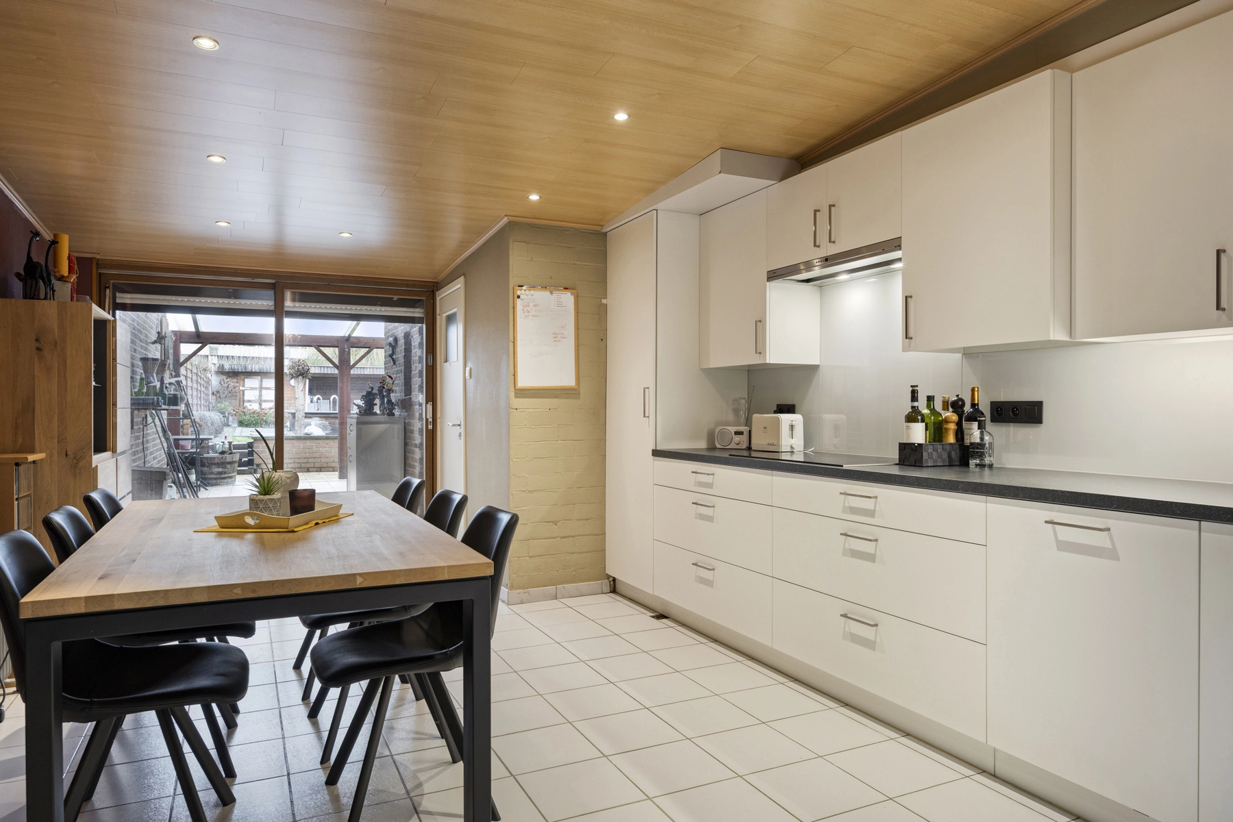 fa004e71aec94b129f179c989ebc4fe8 photo