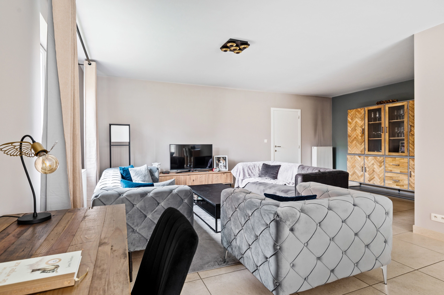 49d14b85a58046a39c5aae6a80990198 photo