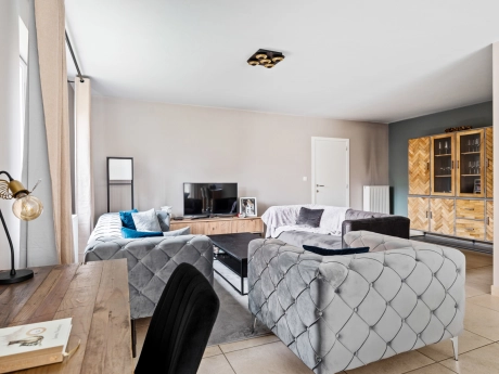 49d14b85a58046a39c5aae6a80990198 thumbnail