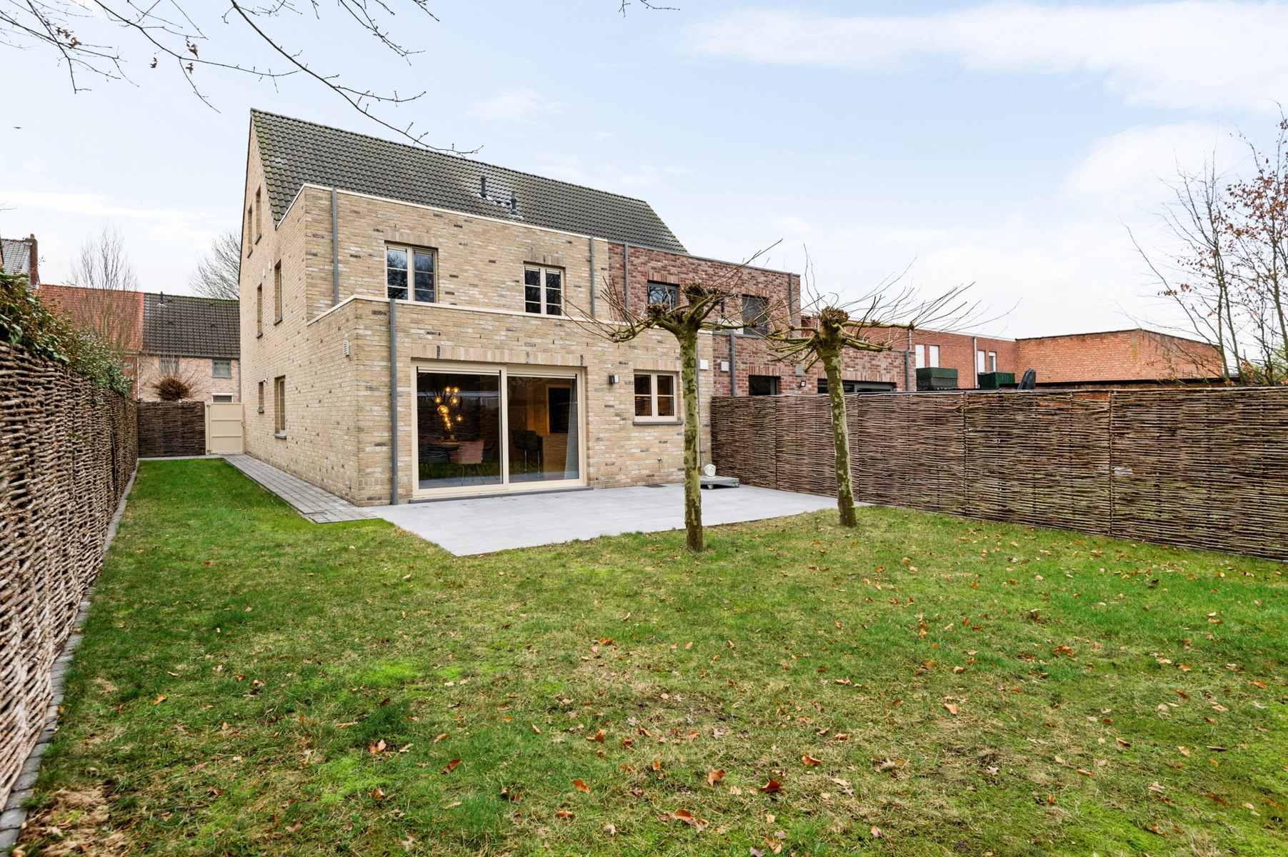 88eb5094c9654d228ca4ebc8da7d12e6 photo