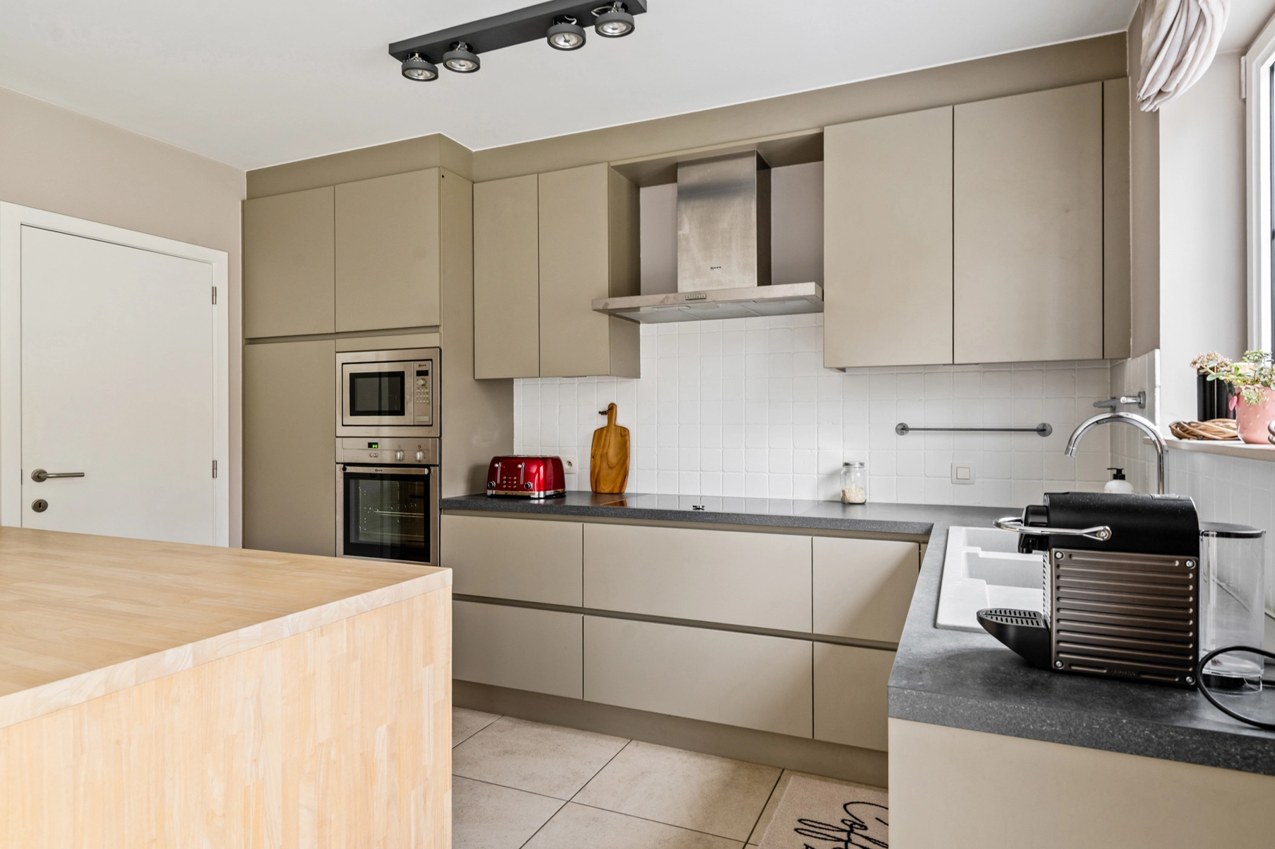 d1931cb2b58b4ecfa931c7f231cbae4a photo