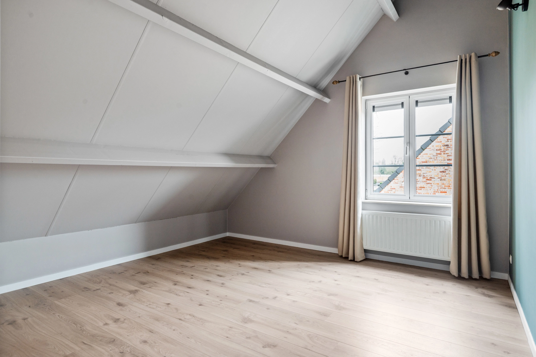 eb43061db98743038d5a15ec0ca97357 photo