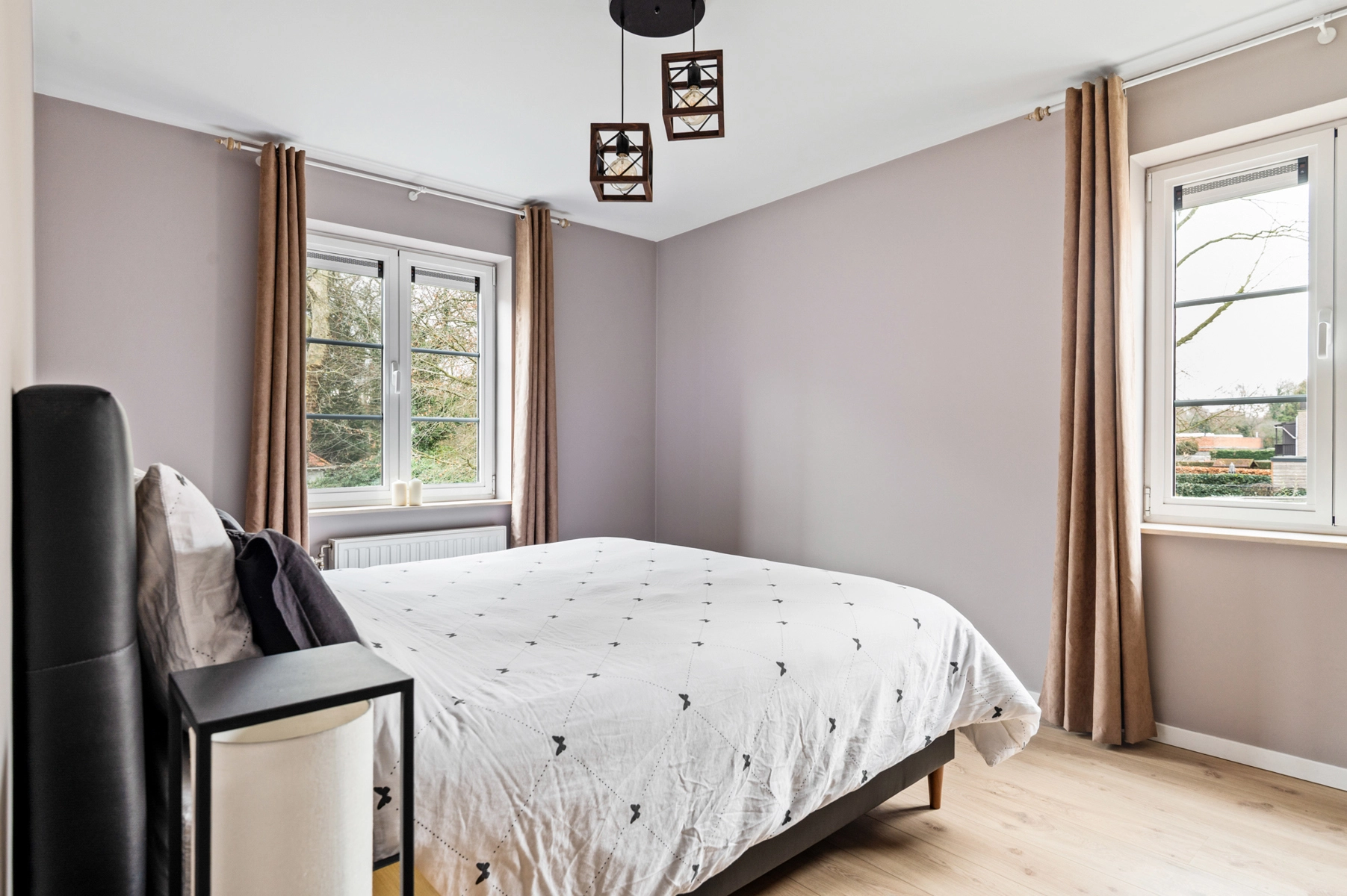 fcb42c2c8c2c43bb9371ac1c684592ce photo