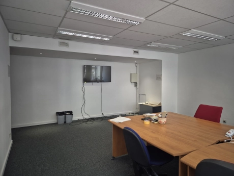 4e176140e4374b6b9d67eed362f27e24 thumbnail