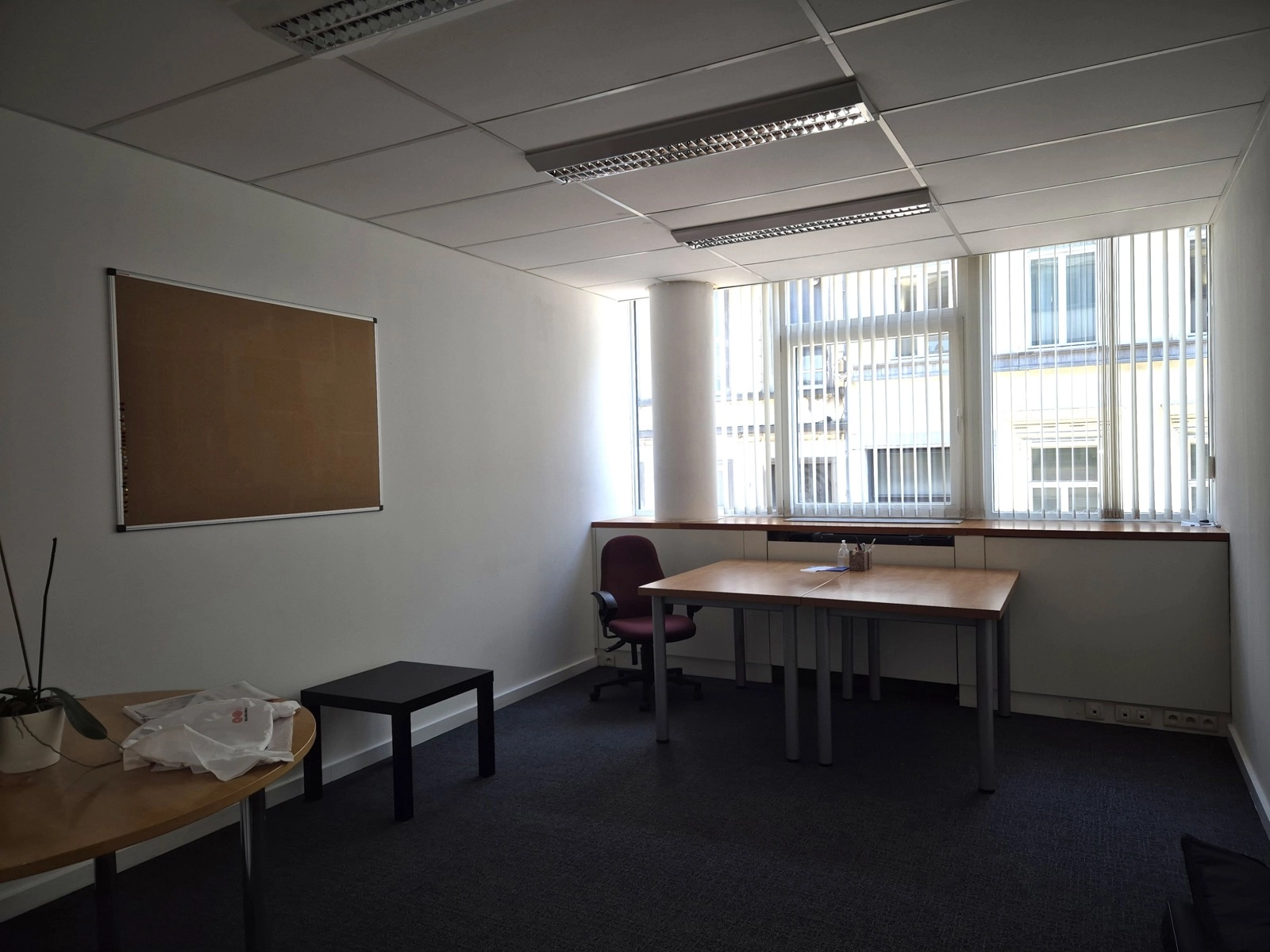 87220aecf53f465e9a282664e0a700de photo