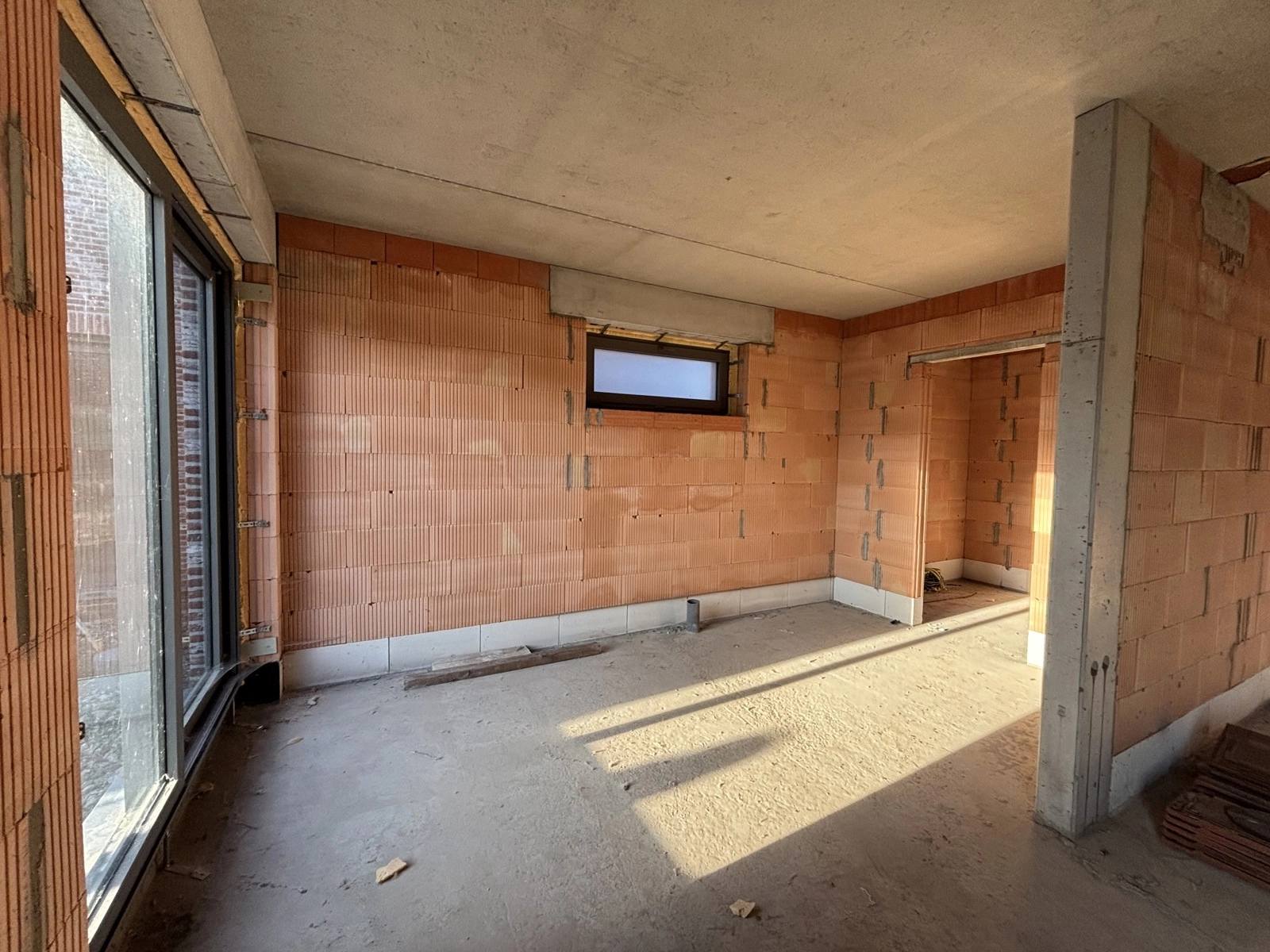 485e10dd4b294f89a806ccf6e3c38342 photo