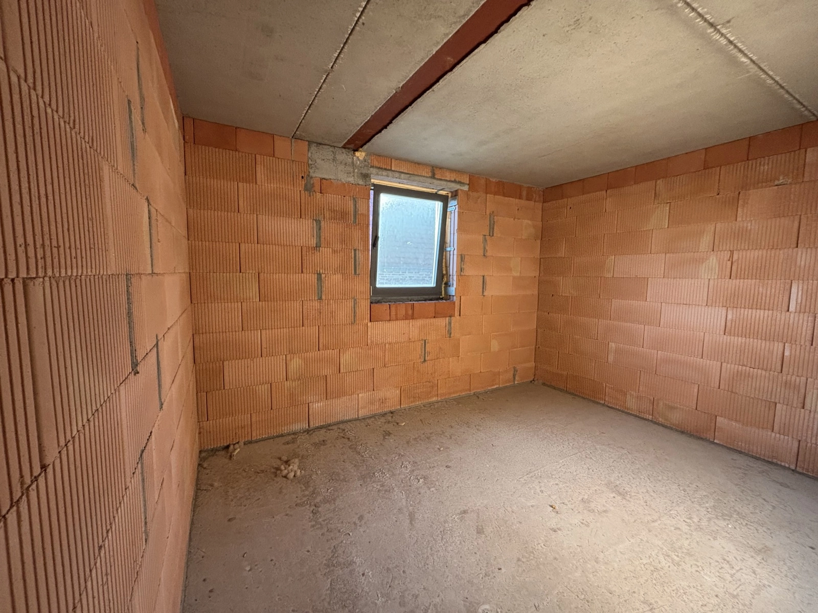 fb981b4d27c046eca86edd8a6bd4d3e5 photo