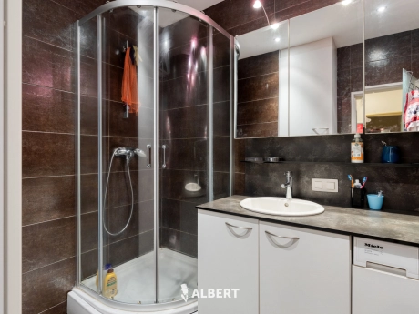 3bb394ca2b3d4ab8b8b3b01f9bea336e thumbnail