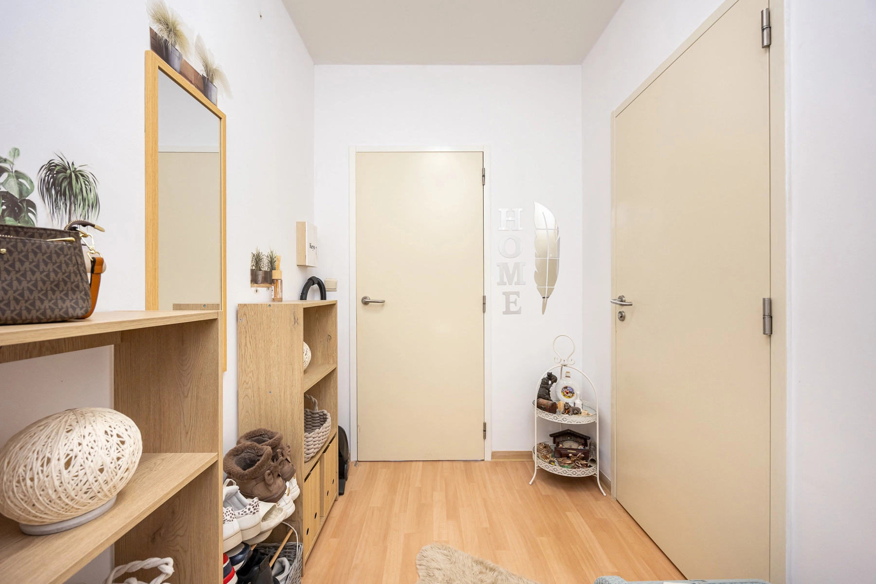 1a3a37e662674494b8c0a74bab895e3e photo